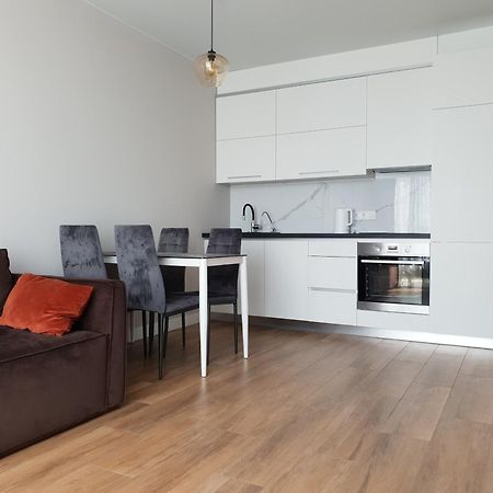 Nyvky Like Home - Fayna Town - Apt 398 Kijów Pokój zdjęcie