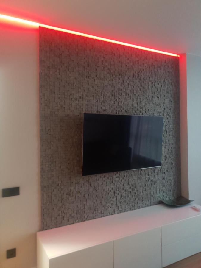 Nyvky Like Home - Fayna Town - Apt 398 Kijów Zewnętrze zdjęcie